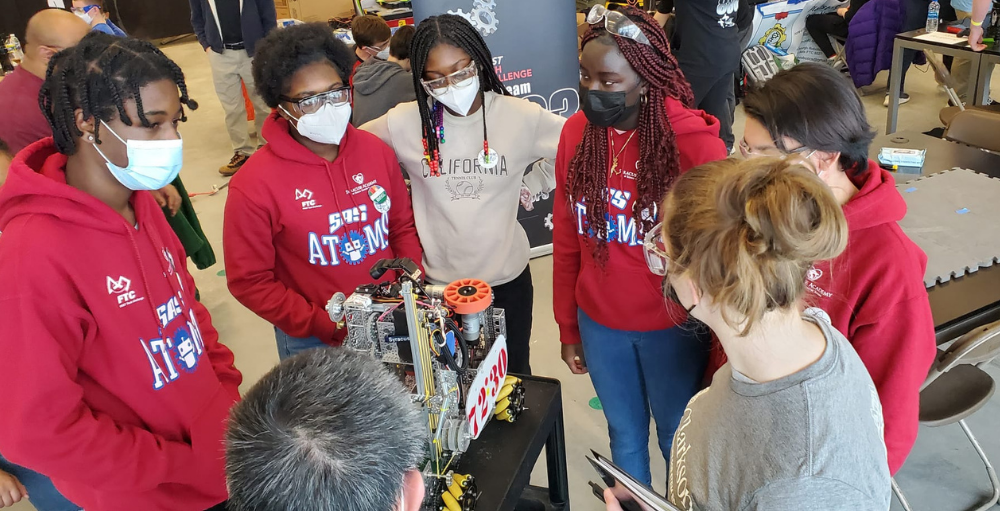 Syracuse Academy of Science high school’s Robotics Team competed in the First Tech Challenge (FTC) Qualifying Tournament at Clarkson University.