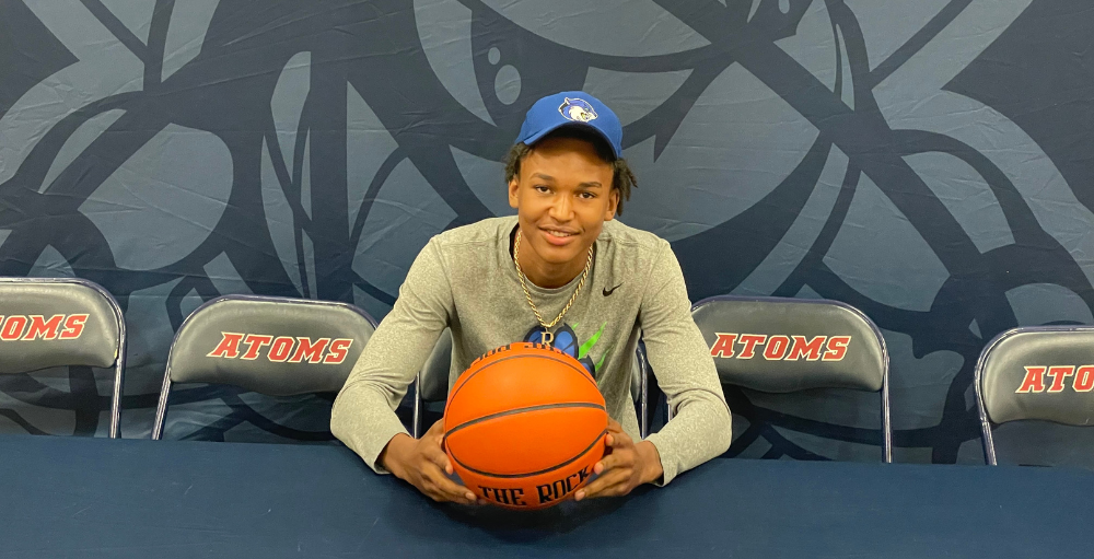 Syracuse Academy of Science high school senior Makai Reed officially signed and committed to play basketball for the Bryant and Stratton College Bobcats.