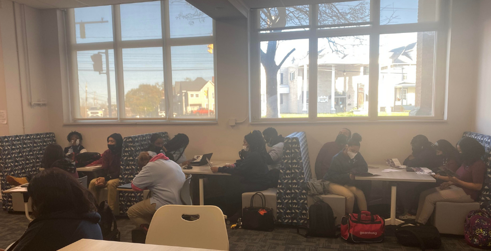 Syracuse Academy of Science juniors and seniors had an opportunity to attend a college information session, to learn about what life is like as a Daemen College wildcat.