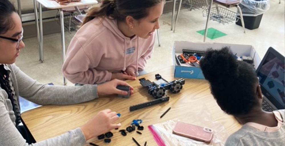 MS Robotics Team Gearing up for Vex IQ Competition