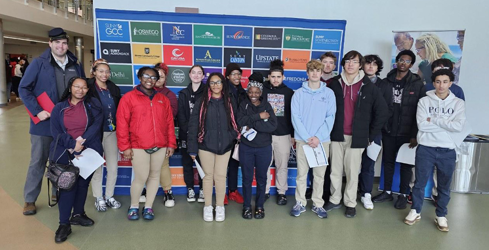 Syracuse Academy of Science Juniors Visit SUNY Brockport