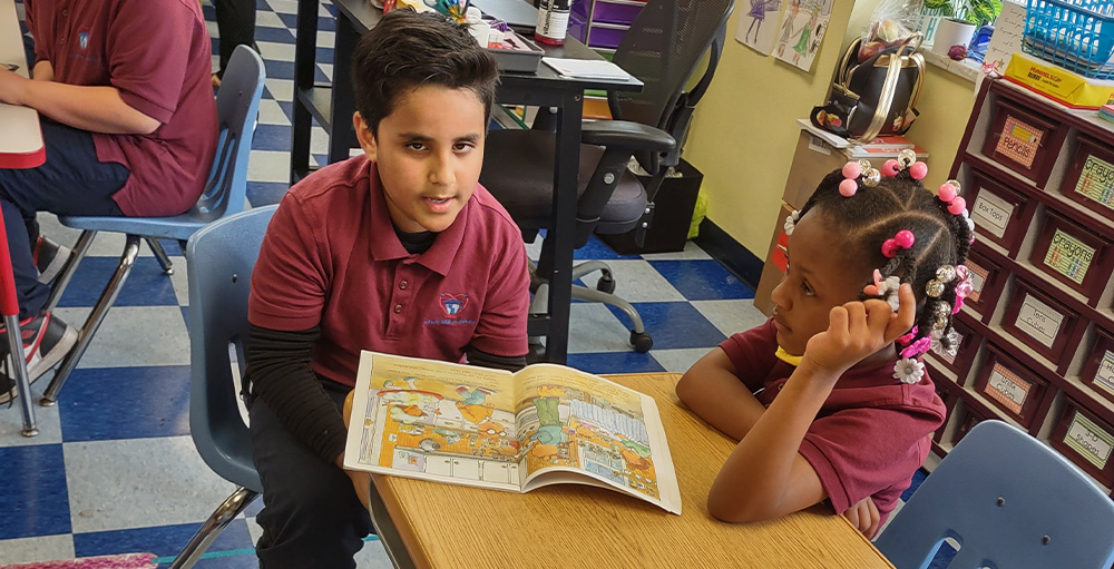 Syracuse Academy of Science 3rd Graders Read to Kindergarteners
