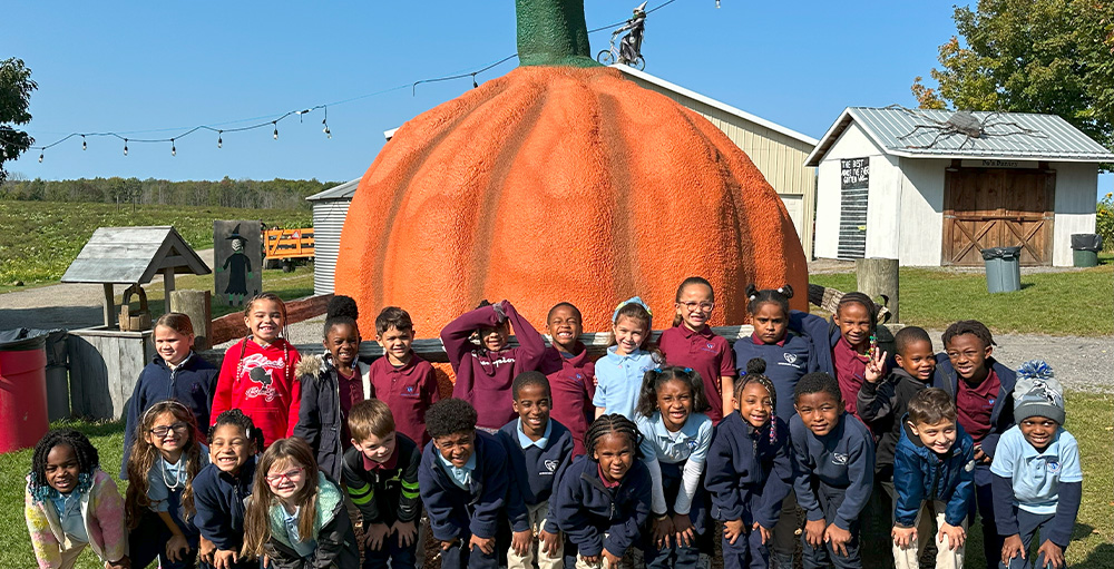 Syracuse Academy of Science Elementary School Kicks off Fall at Tim's Pumpkin Patch