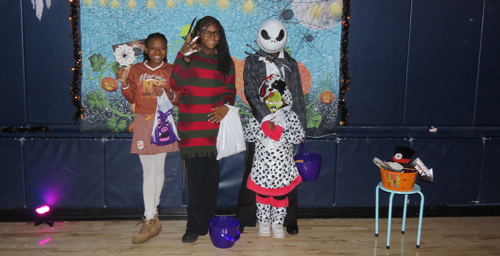 Syracuse Academy of Science Middle School Scholars Celebrate the Fall Festival