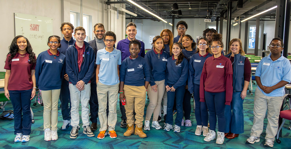 Syracuse Academy Students Spend Lunch with SANY Superintendent and Board President