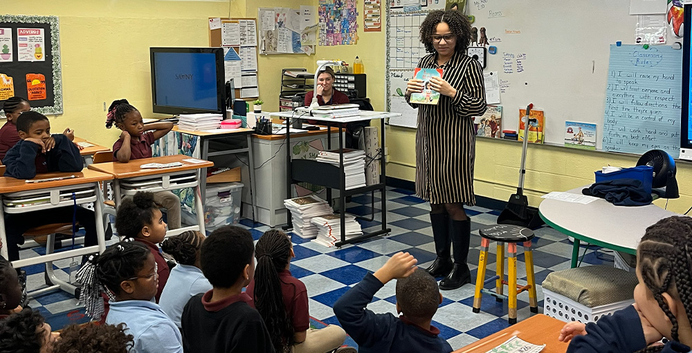 Author Visit Inspires Creativity and a Love of Reading at SAS ES